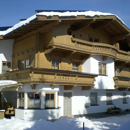 Aschaber Apartment *